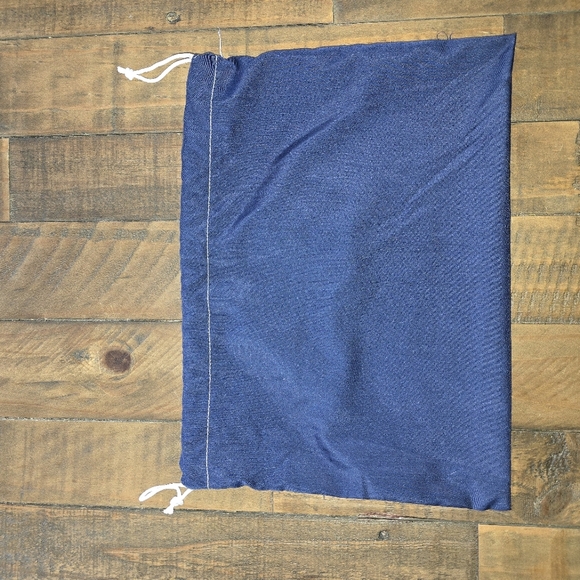 Vineyard Vines dust bag - Picture 3 of 3